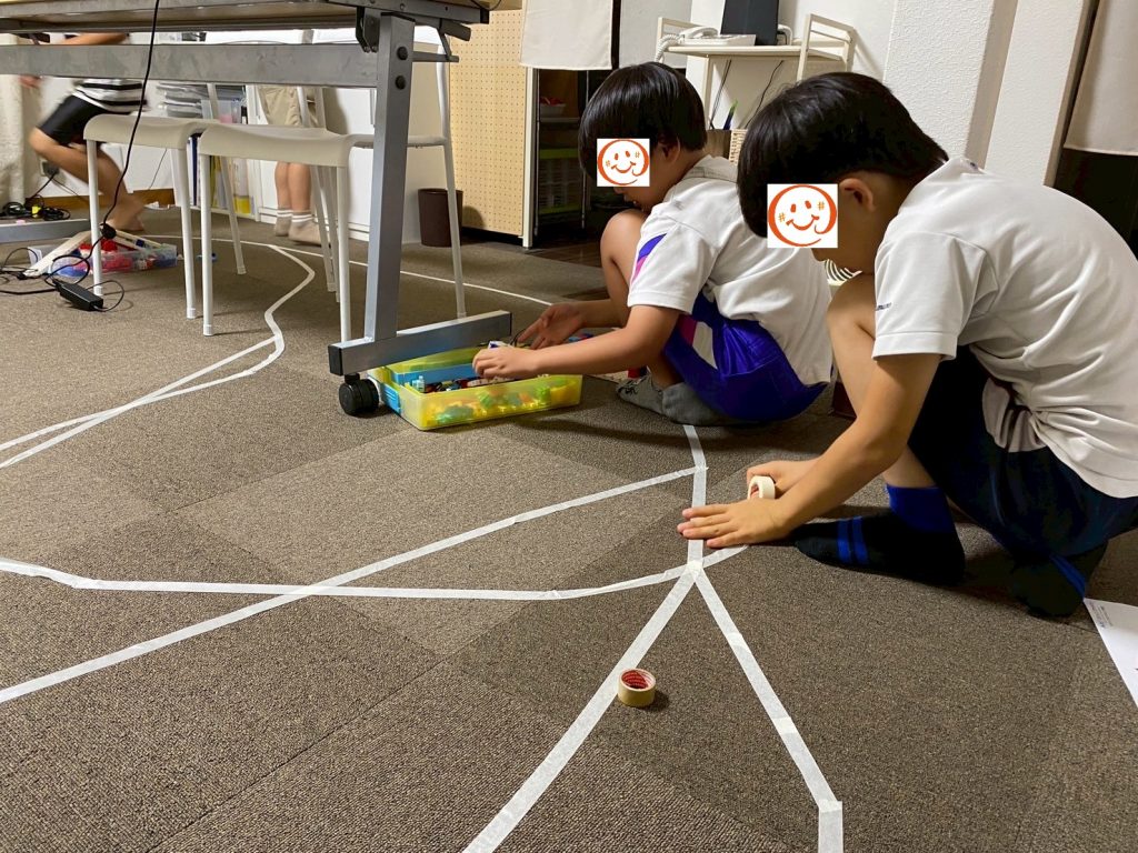 コースを作っている様子