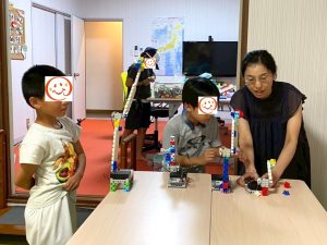 ブロック飛ばしをしている様子